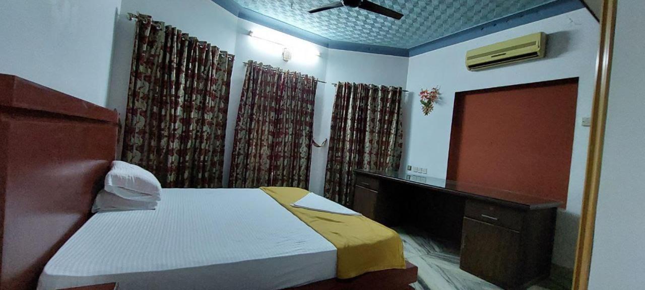 Jinan Palace Guest House Jinan Palace Guest House Nedumbassery Exterior foto